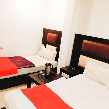 Hotel Revels By A1Rooms New Delhi Eksteriør bilde