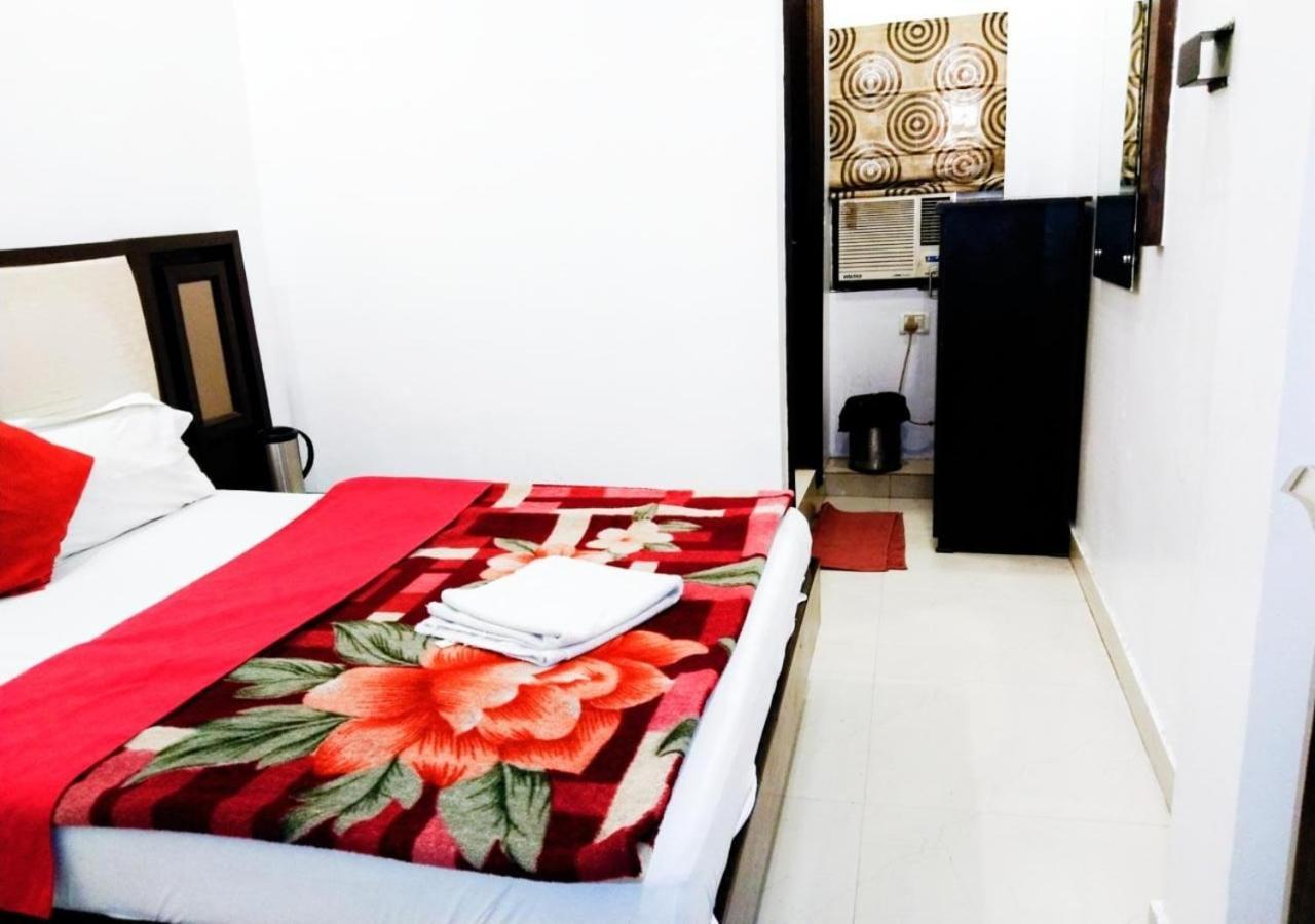 Hotel Revels By A1Rooms New Delhi Eksteriør bilde