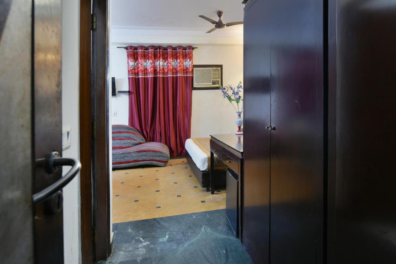 Hotel Revels By A1Rooms New Delhi Eksteriør bilde