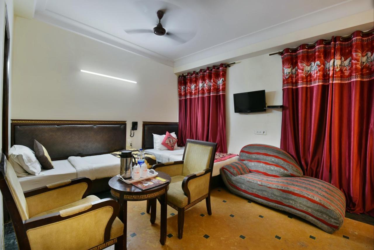 Hotel Revels By A1Rooms New Delhi Eksteriør bilde