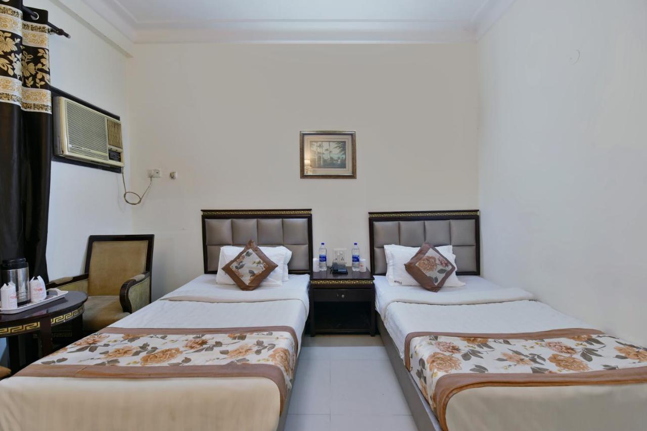Hotel Revels By A1Rooms New Delhi Eksteriør bilde
