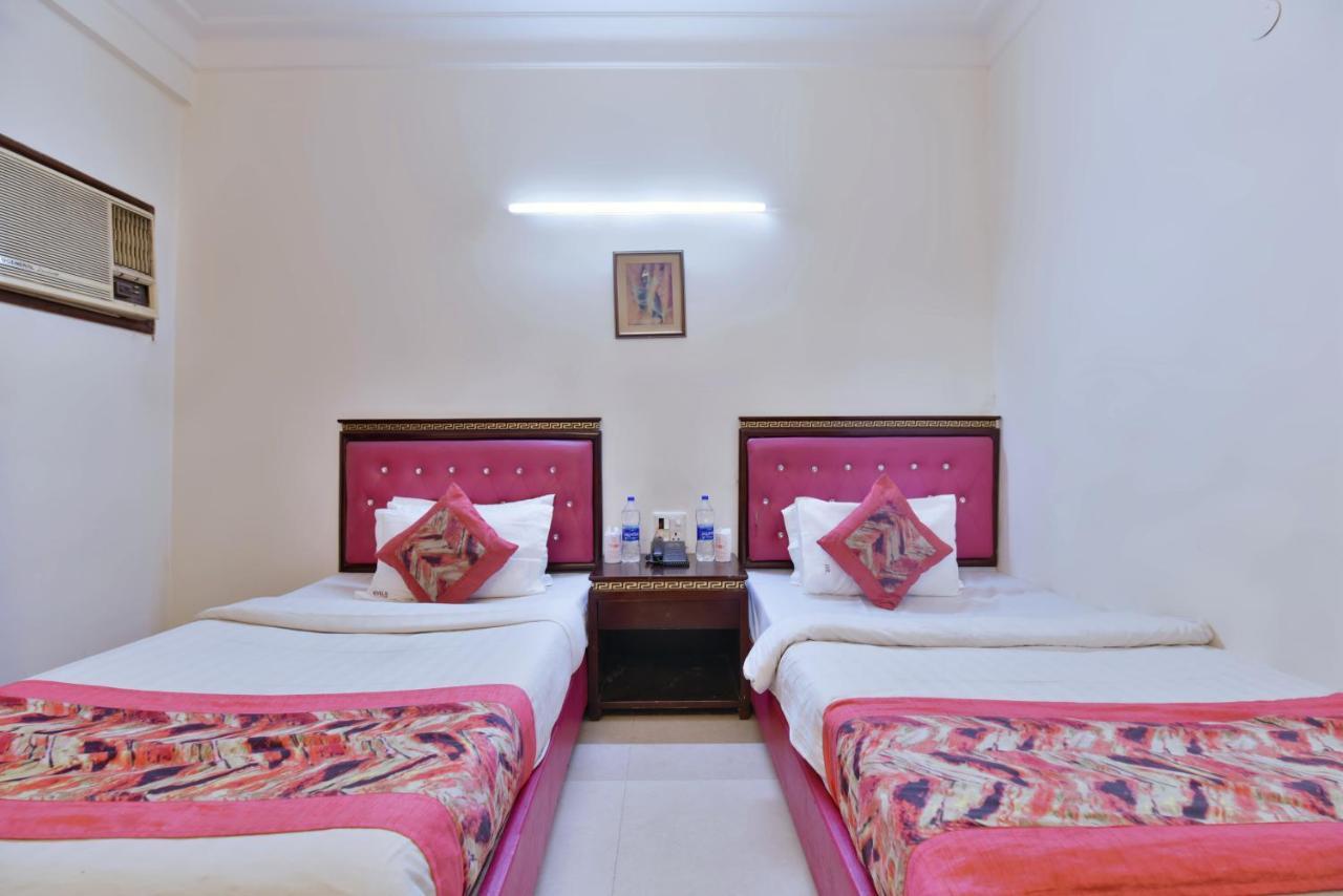 Hotel Revels By A1Rooms New Delhi Eksteriør bilde
