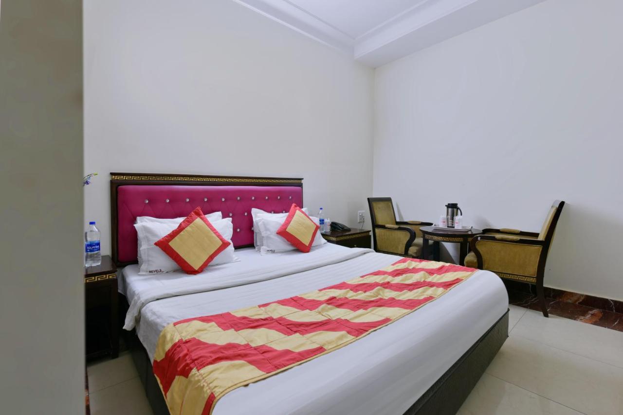 Hotel Revels By A1Rooms New Delhi Eksteriør bilde
